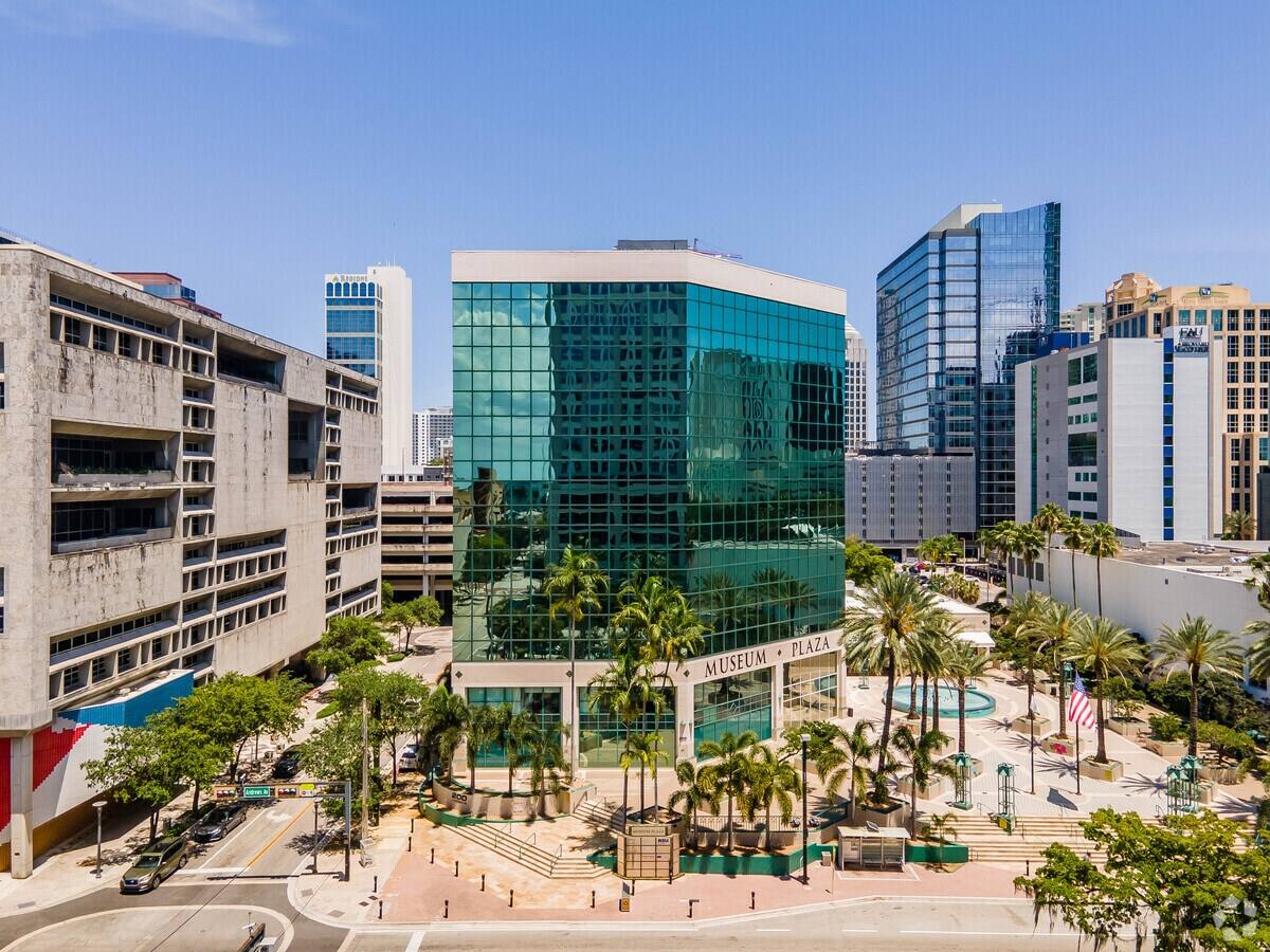 Office building in downtown Fort Lauderdale, part of the Broward County business district Red Cell Solutions serves