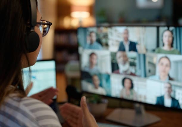 Live virtual security awareness training delivery